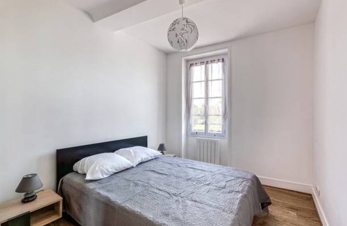 Graye-sur-Mer House | 100 m² House ∙ 3 bedrooms ∙ 6 guests