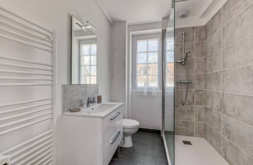 Graye-sur-Mer House | 100 m² House ∙ 3 bedrooms ∙ 6 guests