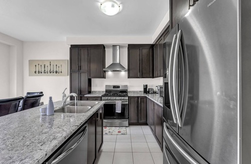 Woodstock House | 100% Privacy ~Bright 4BR ~Office Space ~Peaceful