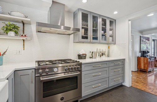 Michigan City House | 100 steps to Lake Michigan beach, paved courtyard, gas fire pit. La Terrazza MC!