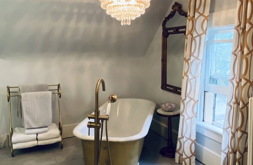 Gananoque Bed & Breakfast | 1000 Islands B&B – The Bulloch House