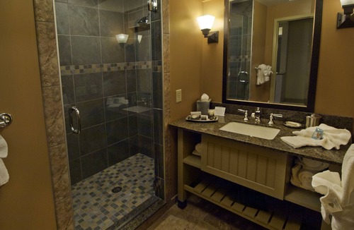 Clayton Hotel | 1000 Islands Harbor Hotel
