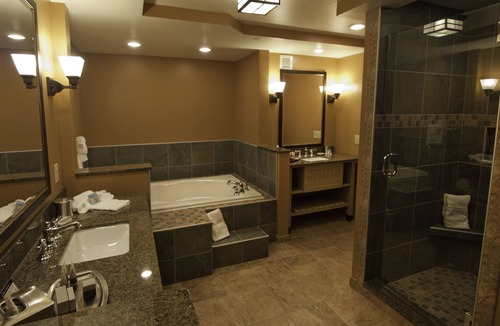 Clayton Hotel | 1000 Islands Harbor Hotel