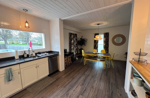 Clayton House | 1000 Islands Home with River View and Close Proximity to Antique Boat Museum