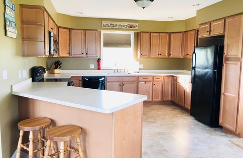Cape Vincent House | 1000 Islands Paradise, Tranquil 5 acres on Carleton Island