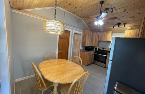 Fishers Landing Cottage | 1000 Islands Waterfront Cottage