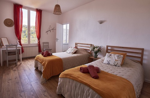 Apt House | 1001 Ocres