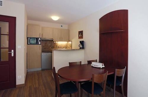 Peyragudes Apartment | 100m from resort center, 1st floor, jacuzzi, hammam, parking, tv, ski locker, 41m², Peyragudes