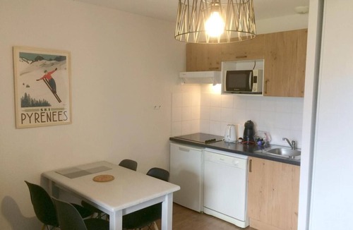 Peyragudes Apartment | 100m from resort center, 1st floor, jacuzzi, hammam, balcony, tv, ski locker, 32m², Peyragudes