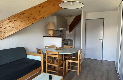 Peyragudes Apartment | 100m from resort center, 5th floor, jacuzzi, hammam, terrace, balcony, tv, ski locker, 35m²