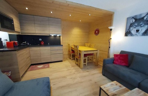 Valmorel Apartment | 100m from shops, Ground floor, view building, terrace, tv, ski locker, 31m², Valmorel