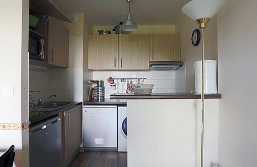 Peyragudes Apartment | 100m from ski slopes, 1st floor, view valley, sauna, jacuzzi, hammam, parking, tv, ski locker, 42m²