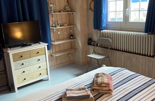 Hermanville-sur-Mer Bed & Breakfast | 100m from the beach!