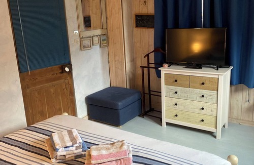 Hermanville-sur-Mer Bed & Breakfast | 100m from the beach!