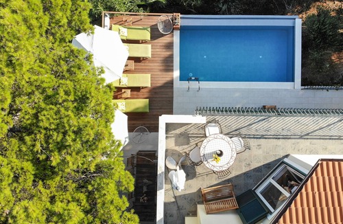 Krizni rat Villa | 100m from the beach,1,5km from theHvar old town.Infinity pool and quiet location