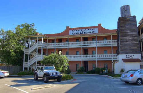 Gruene Condo | 101 m² Condo ∙ 3 bedrooms ∙ 6 guests