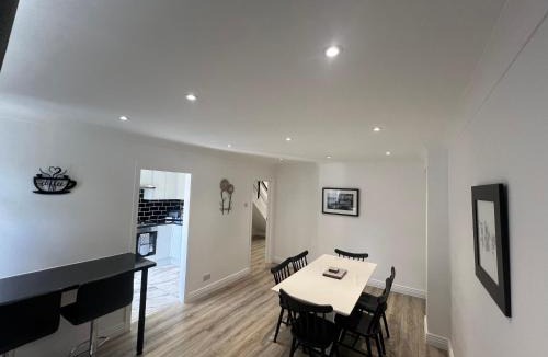 Stanford-le-Hope House | 101 Modern 4 Bedroom Home