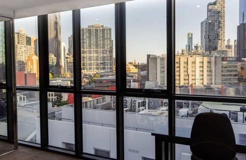 Carlton South Apartment | 1014 Luxury Apt in Melbourne CBD with free parking