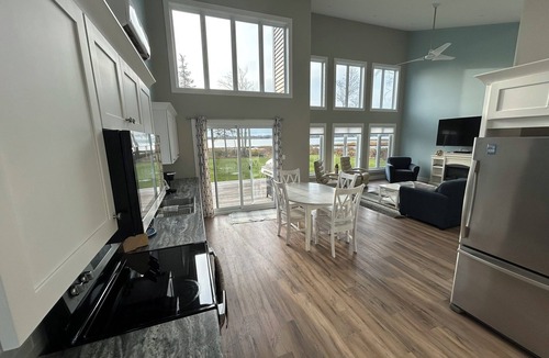 Points East Cottage | 102 Albion Crescent