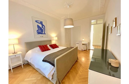 Lausanne Apartment | 102 * Your "William 62" set between lake and city center