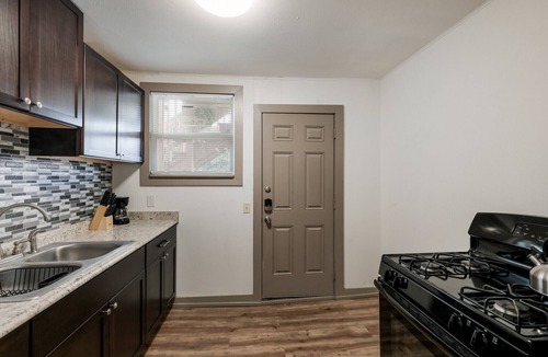 Olmos Park House | 102MAB - NEW Cozy 1BR Apt in SA - 30% discount on monthly stays
