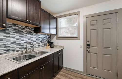 Olmos Park House | 102MAB - NEW Cozy 1BR Apt in SA - 30% discount on monthly stays