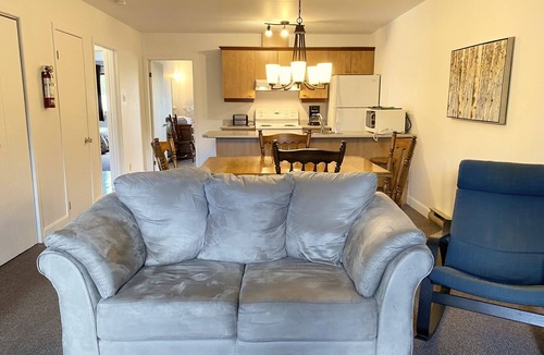 Saint Ferreol les Neiges Condo | [103] 3 bdr condo Mont Sainte-Anne ,30 min Quebec City, Le Massif ski