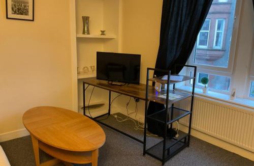 Largs Apartment | 103 Nelson street 1 st floor left