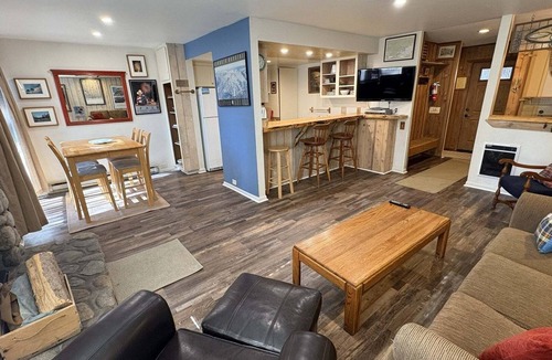 Mammoth Lakes Condo | 103 Premium by RedAwning