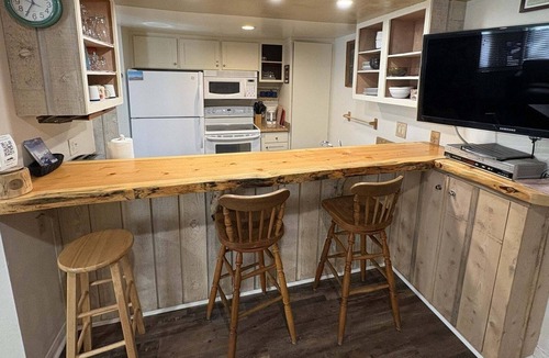 Mammoth Lakes Condo | 103 Premium by RedAwning