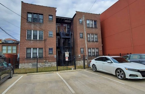 St. Louis Apartment | #104 amazing location near Washington university 🌺