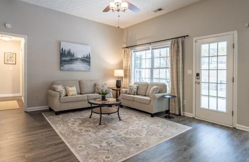 Silver Creek House | 104 Kingston Pointe Dr Kingston