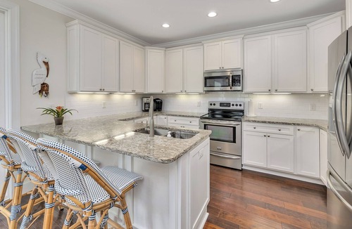 Epworth Acres Condo | 105 Gascoigne Ave #104