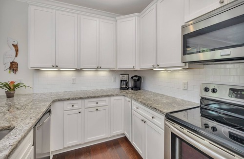 Epworth Acres Condo | 105 Gascoigne Ave #104