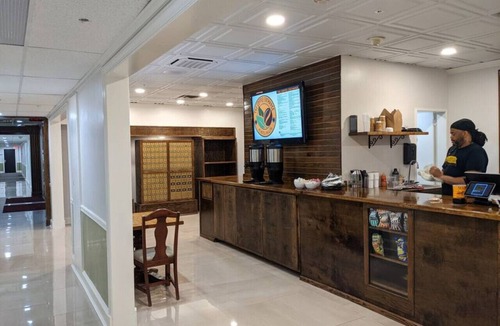 Bartlesville Apartment | 105 · Osage Hive #105 - Hotel Phillips