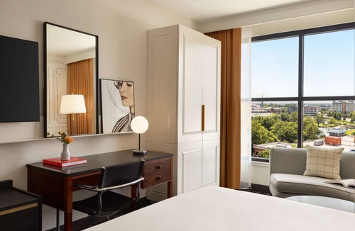 Quigley Hotel | 106 Jefferson Huntsville, Curio Collection by Hilton