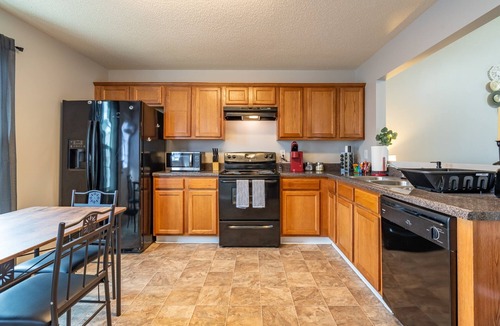 Cartersville Cottage | 106 Middlebrook Dr, Cartersville