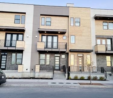 Central Business District Apartment | 107 Downtown