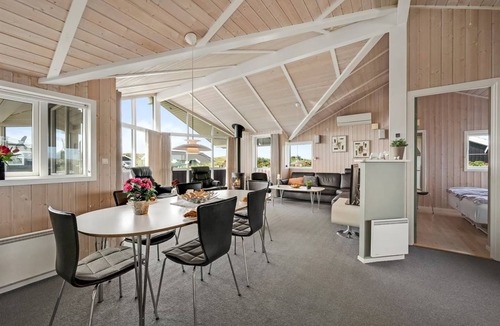 Bjerregard Strand House | 107 m² House ∙ 3 bedrooms ∙ 6 guests