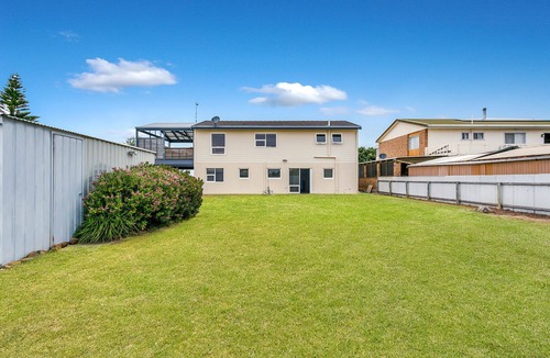 Middleton House | 108 Morrison - Beach Views