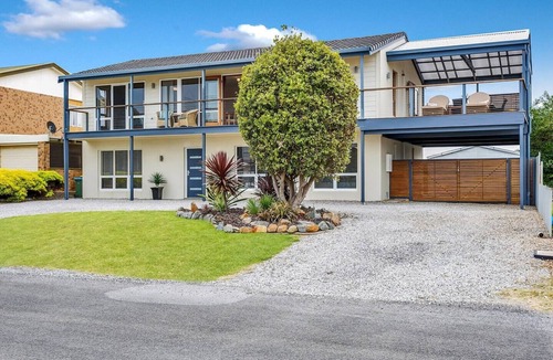 Middleton House | 108 Morrison - Beach Views