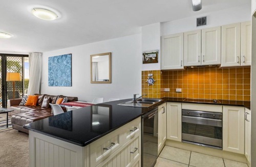 Tea Gardens House | 108 The Boathouse, TOP NOTCH