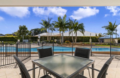 Tea Gardens House | 108 The Boathouse, TOP NOTCH