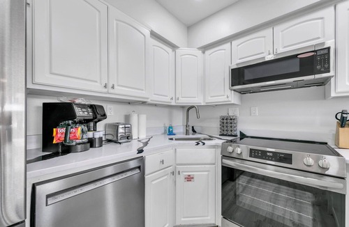 Crystal Beach Apartment | 109 Great Ocean View Prime Location