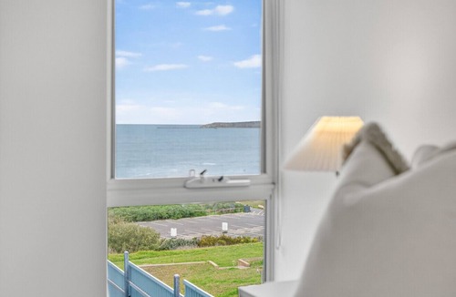 Hayborough House | 109B Seagull Ave Hayborough