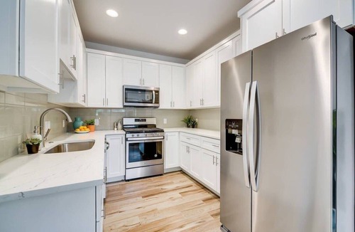 East MLK House | 10BR East Austin Combo | Private Pool & Game Rooms