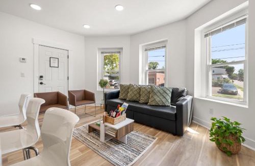 Fair Lawn House | 10Guests! Parking 1ST FLOOR-Duplex