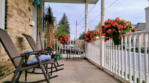 Hanover Bed & Breakfast | 10th Avenue Guest House & Suites