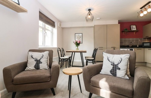 Banchory Cottage | 11 Ambleside Court