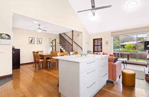 Dalmeny House | 11 Barkala Street Dalmeny